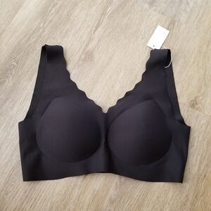 NWT Comfort Life Black Smooth Wire Free Bra Size Medium